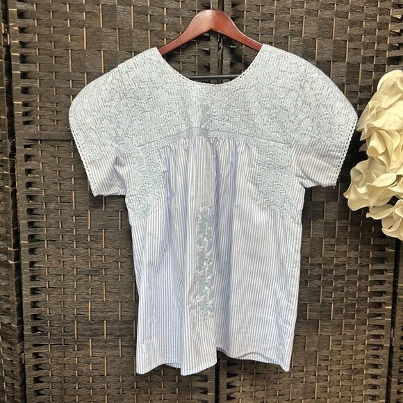 J. Marie Light Blue and White Striped Embroidered Boxy Style Top Size Medium - Picture 2 of 9